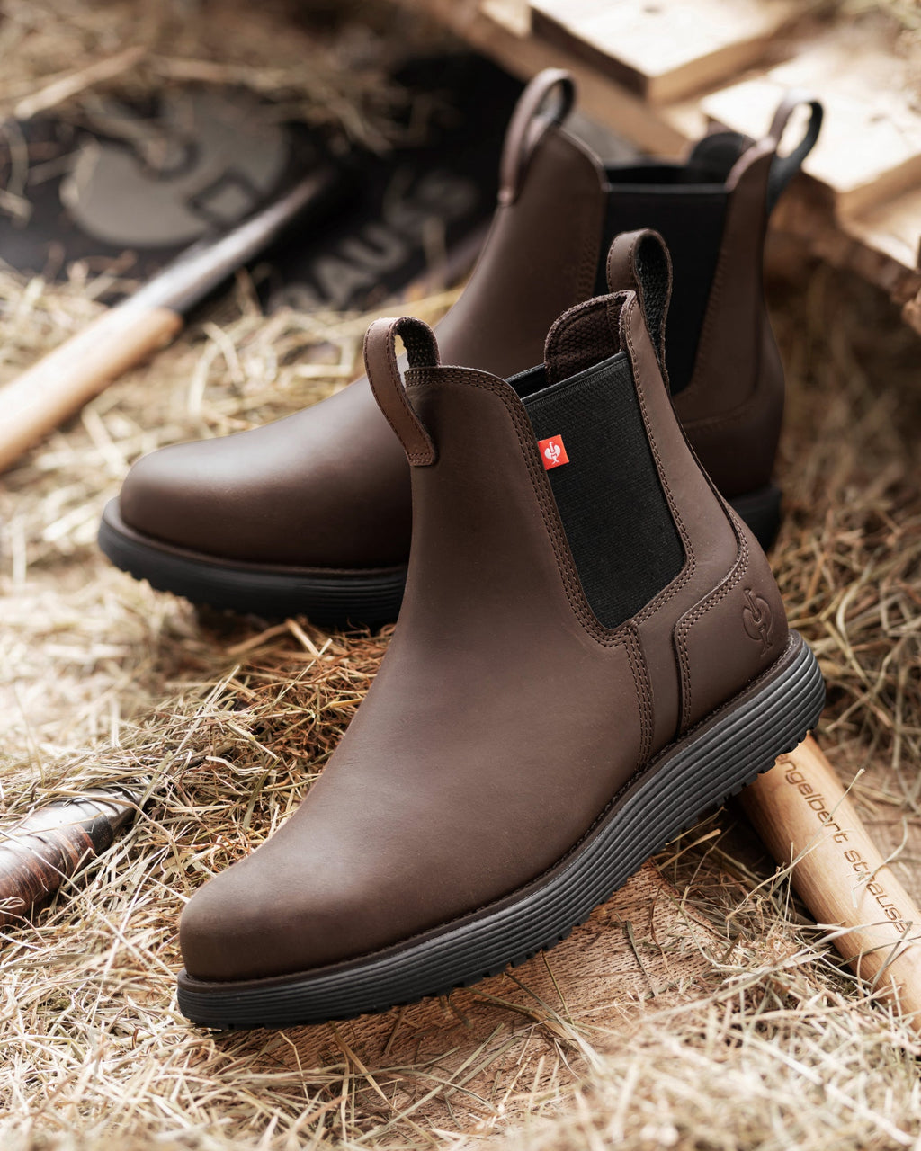Amarillo 6 Soft Toe Chelsea Boot