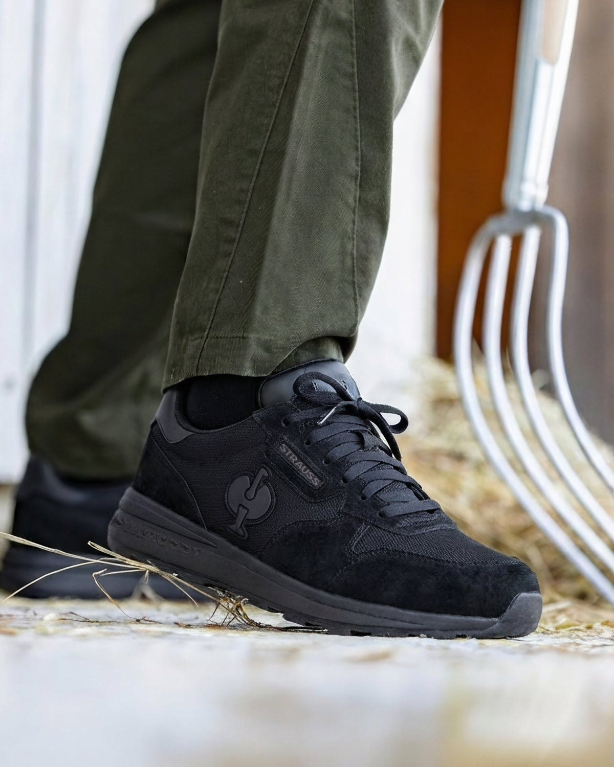 Canberra Steel Toe Work Shoe